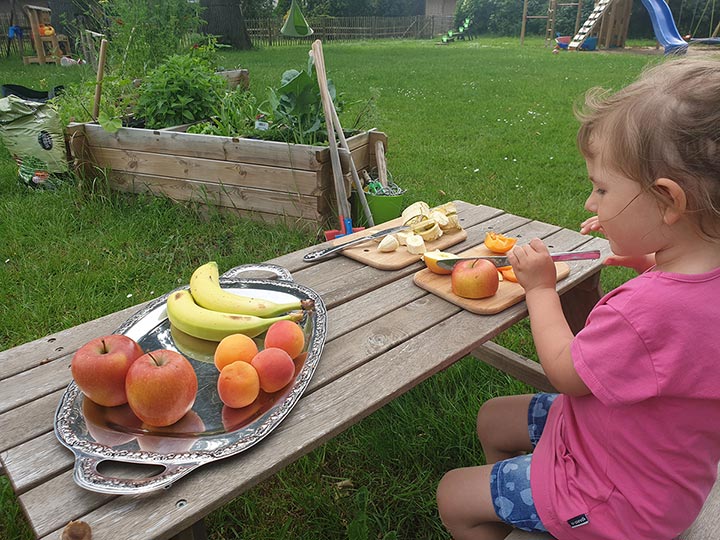 Wir bereiten leckere Kindergerichte selber zu.